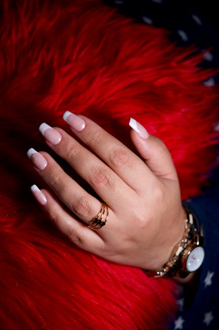 Fındıkzade'de Kusursuz Nail Art Manikür & Pedikür: Alena Beauty ile El ve Ayak Zarafeti