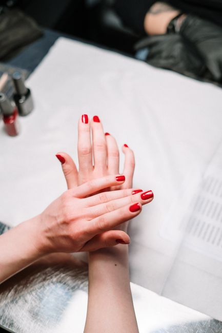 Şehremini'de Sanatla Buluşan Tırnaklar: En İyi Nail Art Manikür & Pedikür Deneyimi