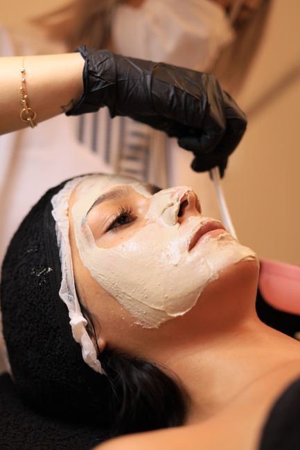 Şehremini Cilt Bakımı: Işıltılı ve Sağlıklı Bir Cilt İçin Alena Beauty Dokunuşu