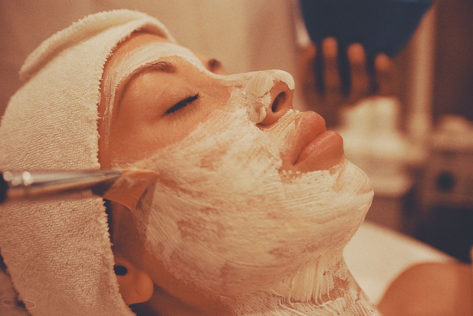 Şehremini'de Işıltılı Bir Cilt İçin Tek Adres: Alena Beauty Profesyonel Cilt Bakımı